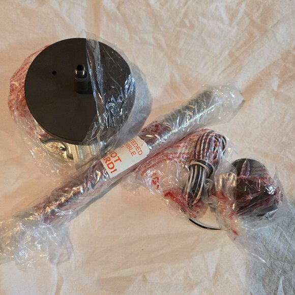 Beautiful Hinkley Finley Oil Rubbed Bronze Indoor Pendant Light- New, Open box. - Picture 3 of 6